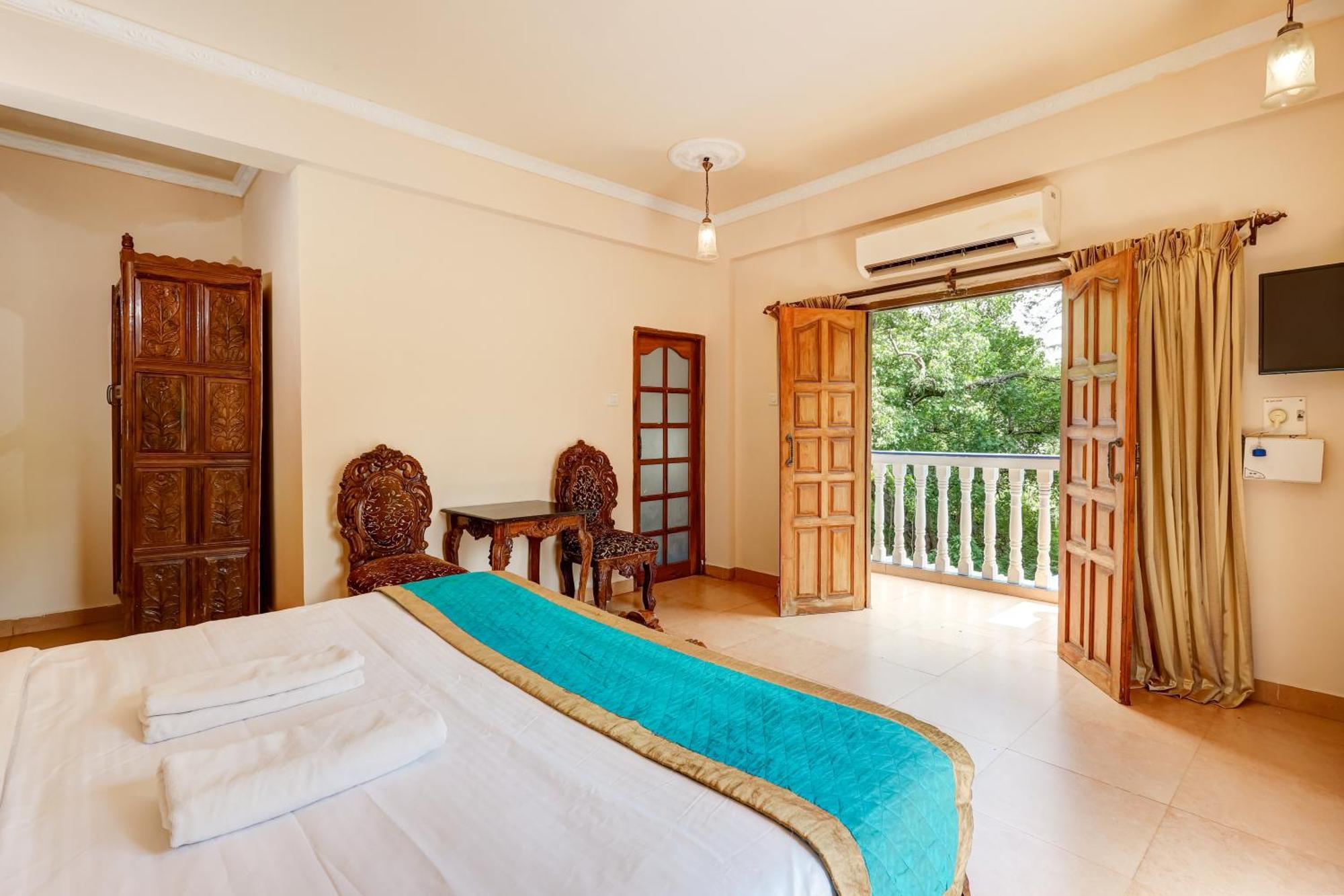 Mayflower Beach Resort By Casa Eternal Baga Buitenkant foto